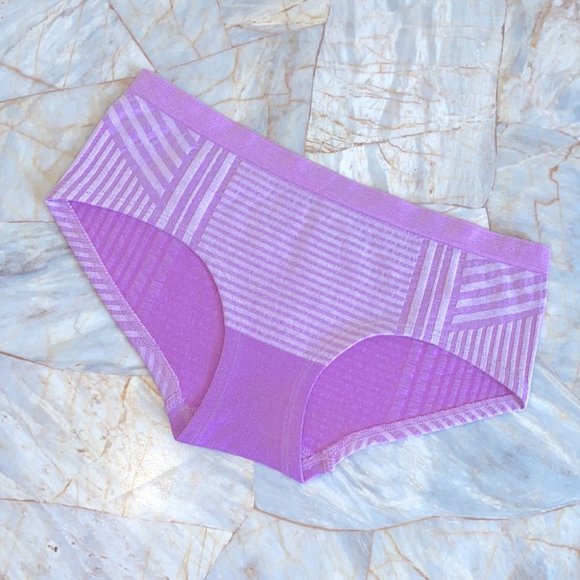 Victoria Secret VS Lilac Hiphugger Seamless Small - Picture 3 of 6